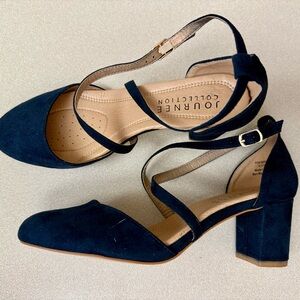 Journee Foster Collection Dark Blue Strappy Heels